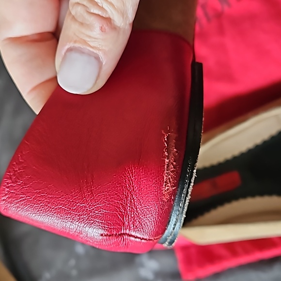 Carolina Herrera Camel Suede, Bl Red Bow Ballet Flats - Picture 6 of 9